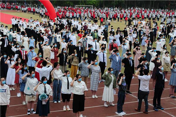 德外學(xué)子成人禮：今天起，我把責(zé)任扛在肩上